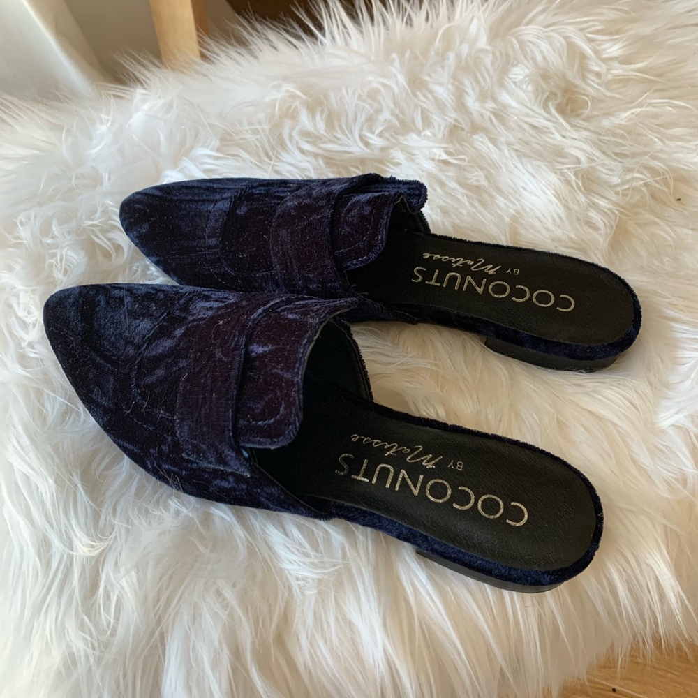 NEW Coconuts by Matisse Blue Velvet Mule 6.5